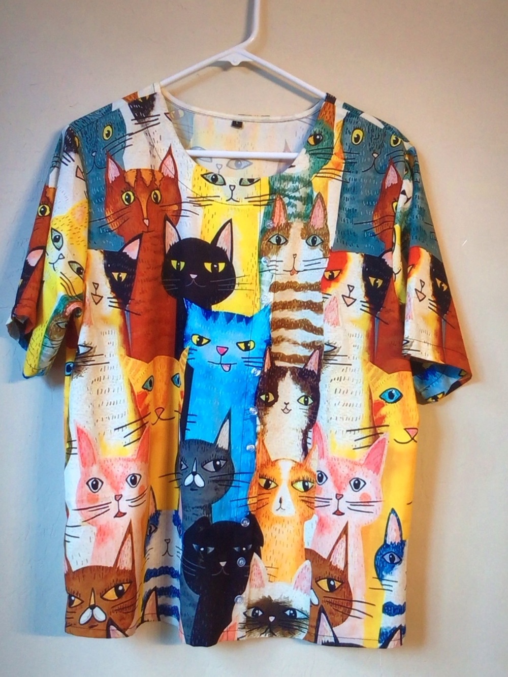 Emery Rose Playful Multi-Color Cat Print Short Sleeve Tee - Yellow Accent
